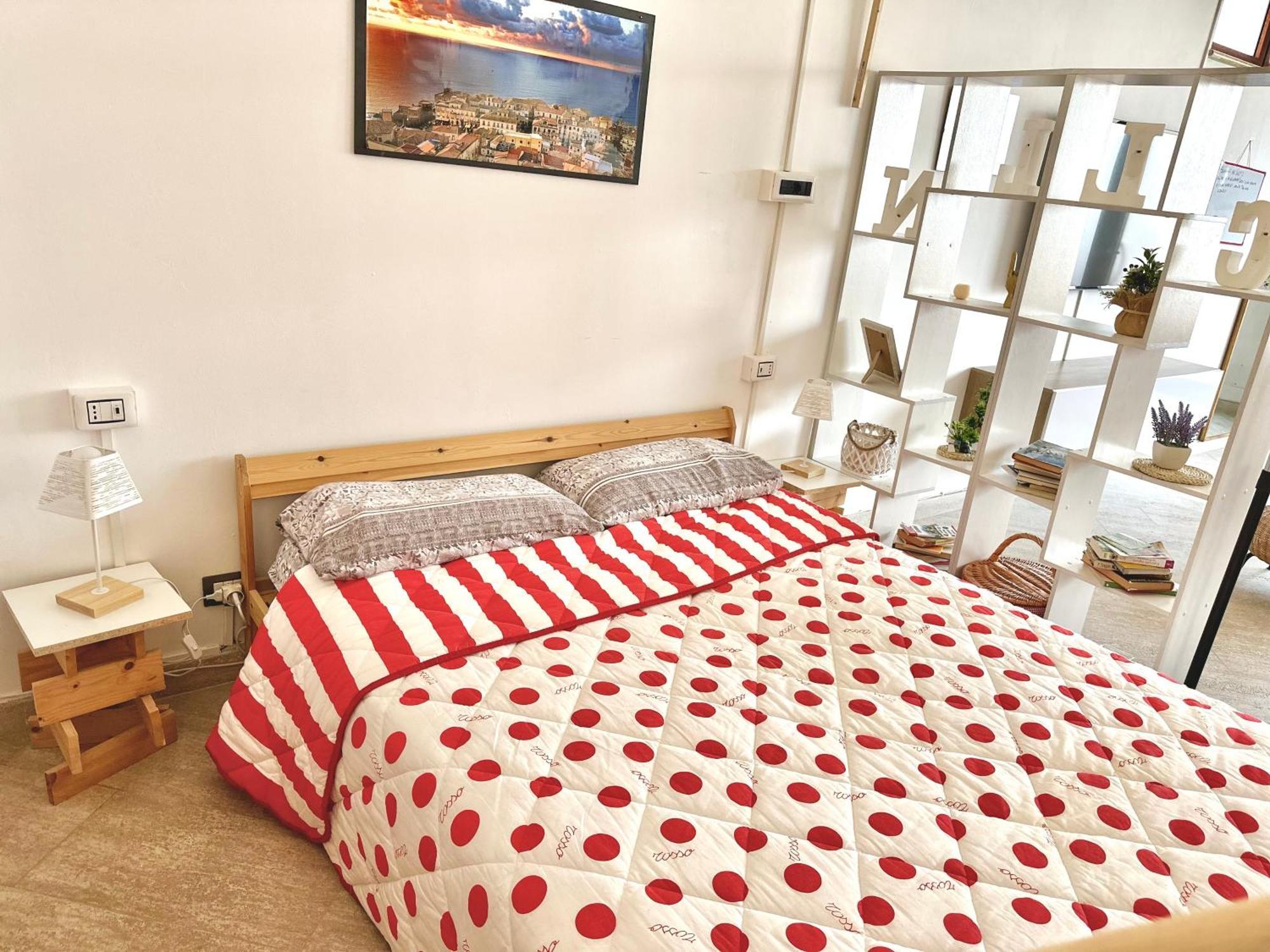 B&B The Loft Gioiosa Ionica Exterior photo